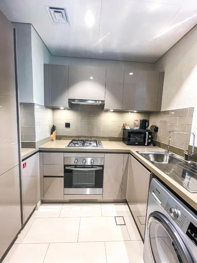 Stay By Latinem Luxury Studio Holiday Home G6-6103 Near Burj Khalifa Дубай Екстер'єр фото
