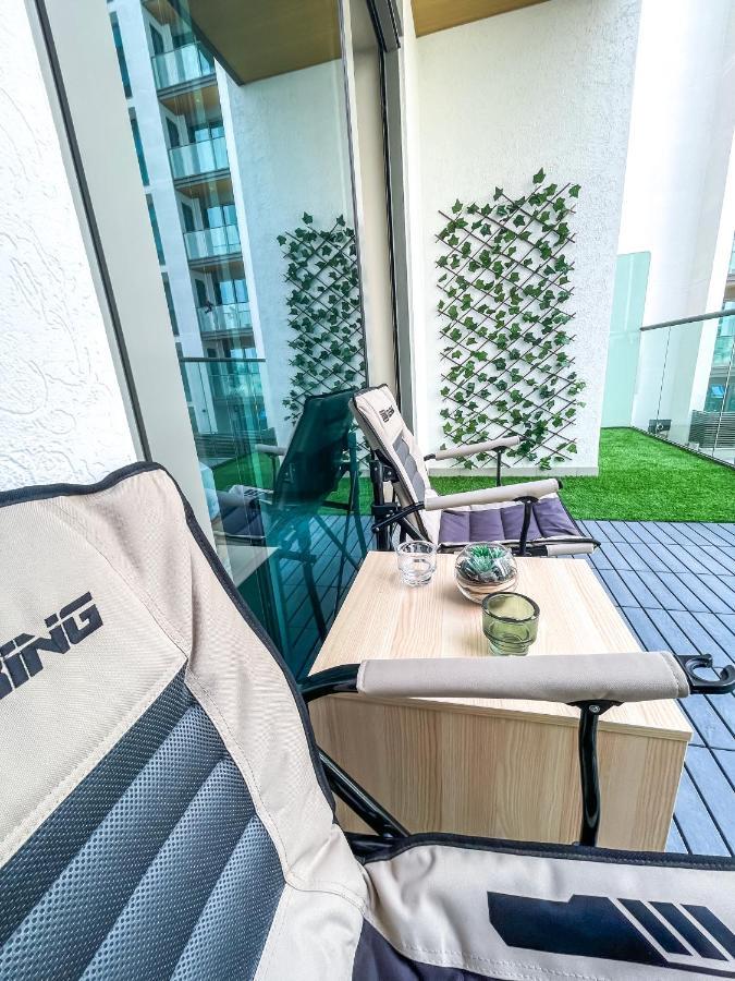 Stay By Latinem Luxury Studio Holiday Home G6-6103 Near Burj Khalifa Дубай Екстер'єр фото